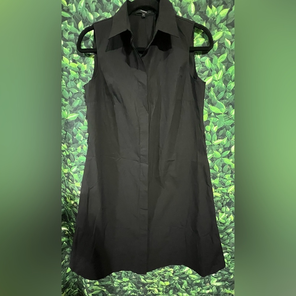 NWT Theory Little black Sleeveless dress with collar and pockets - Size 2